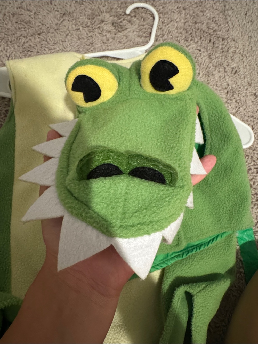 Pottery Barn Kids Green Crocodile Hooded Costume with Cream Belly - Picture 4 of 10